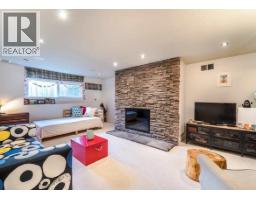 1090 Ruthina Avenue, North Vancouver, BC V7R2E6 Photo 7