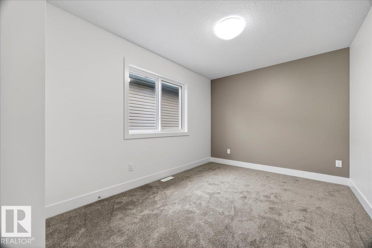 10637 68 AV NW, Edmonton
