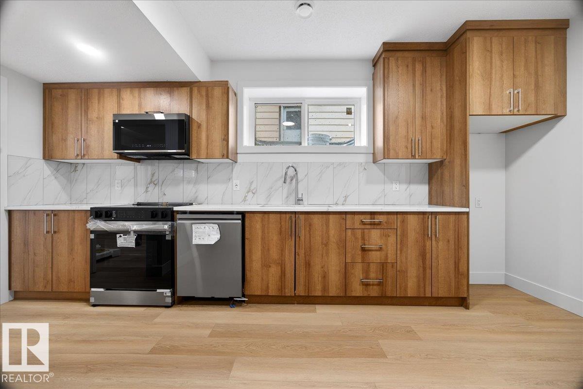 10637 68 AV NW, Edmonton