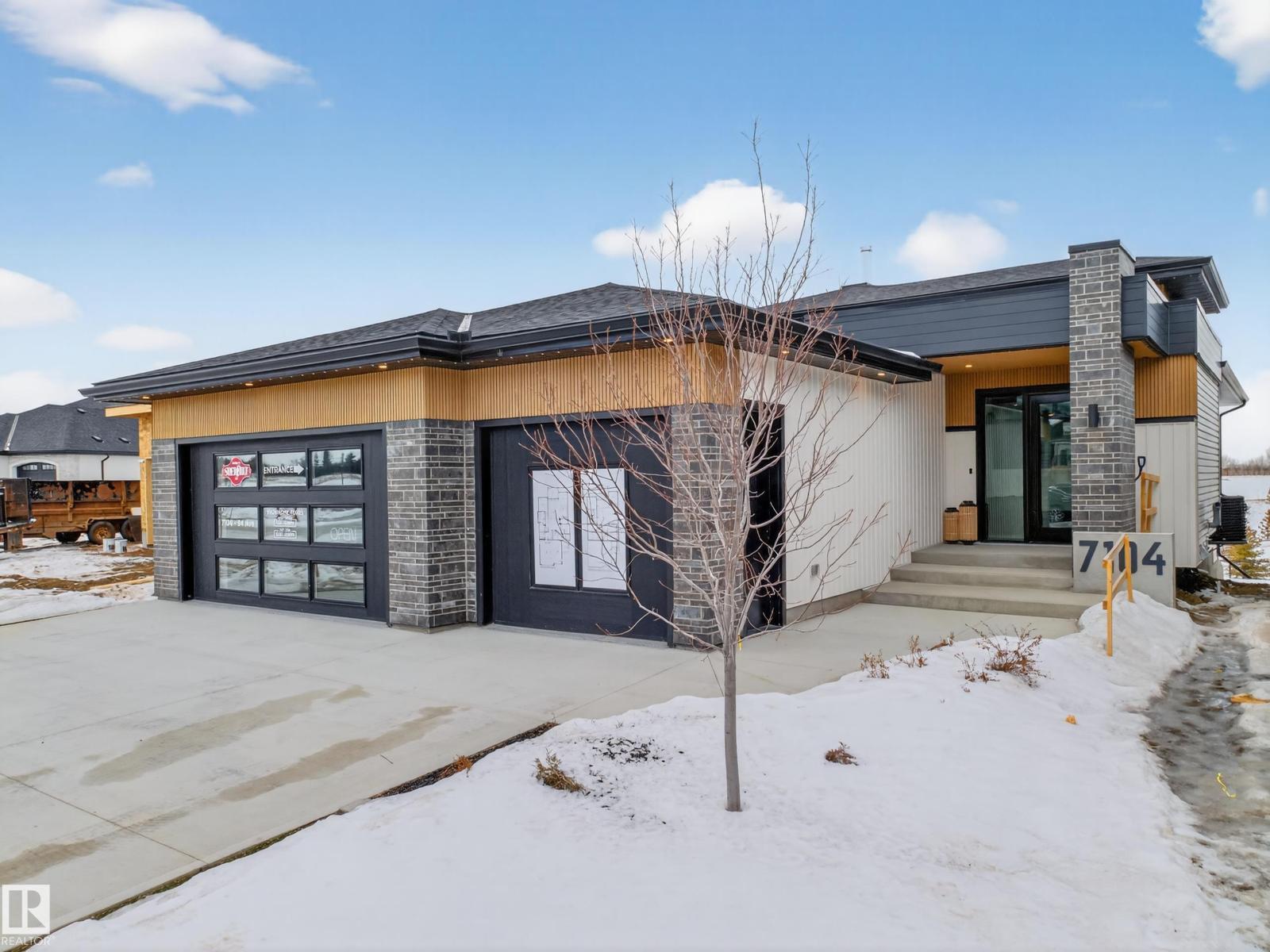 7104 54 AV, Beaumont