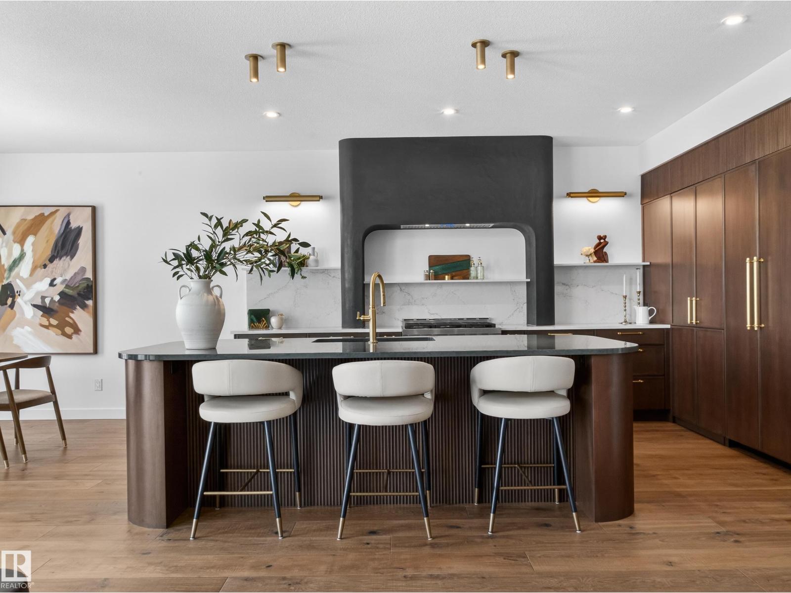 7104 54 AV, Beaumont