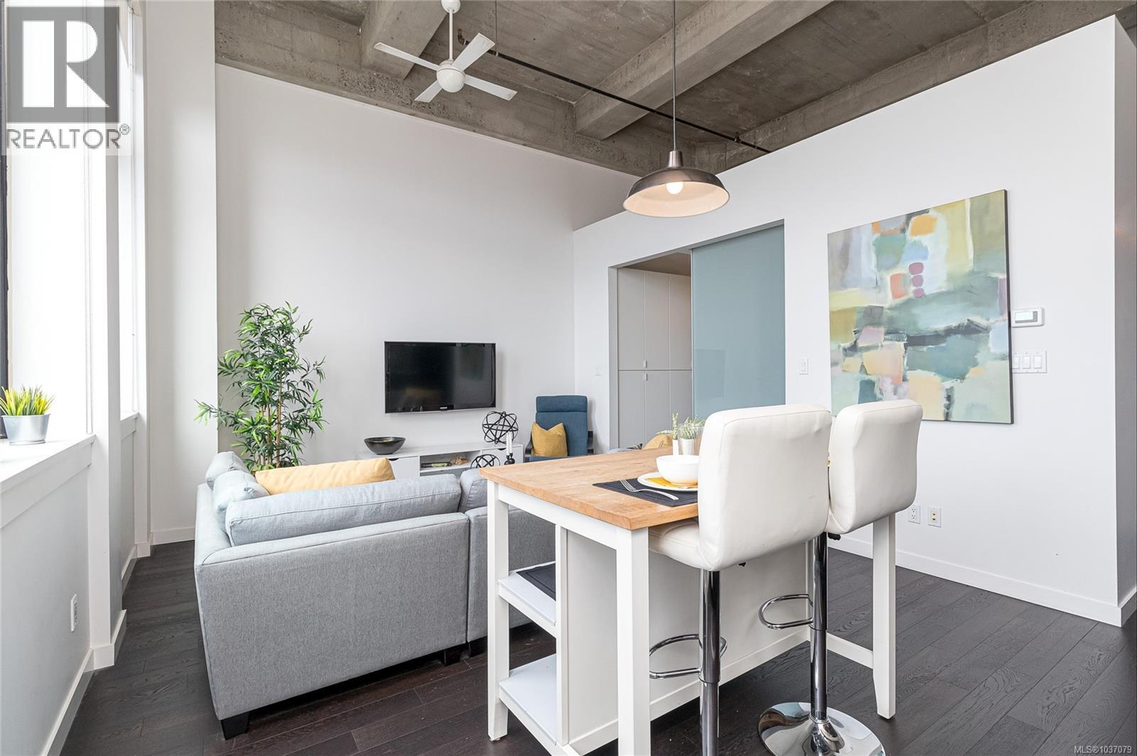 #312 770 Fisgard St - 14
