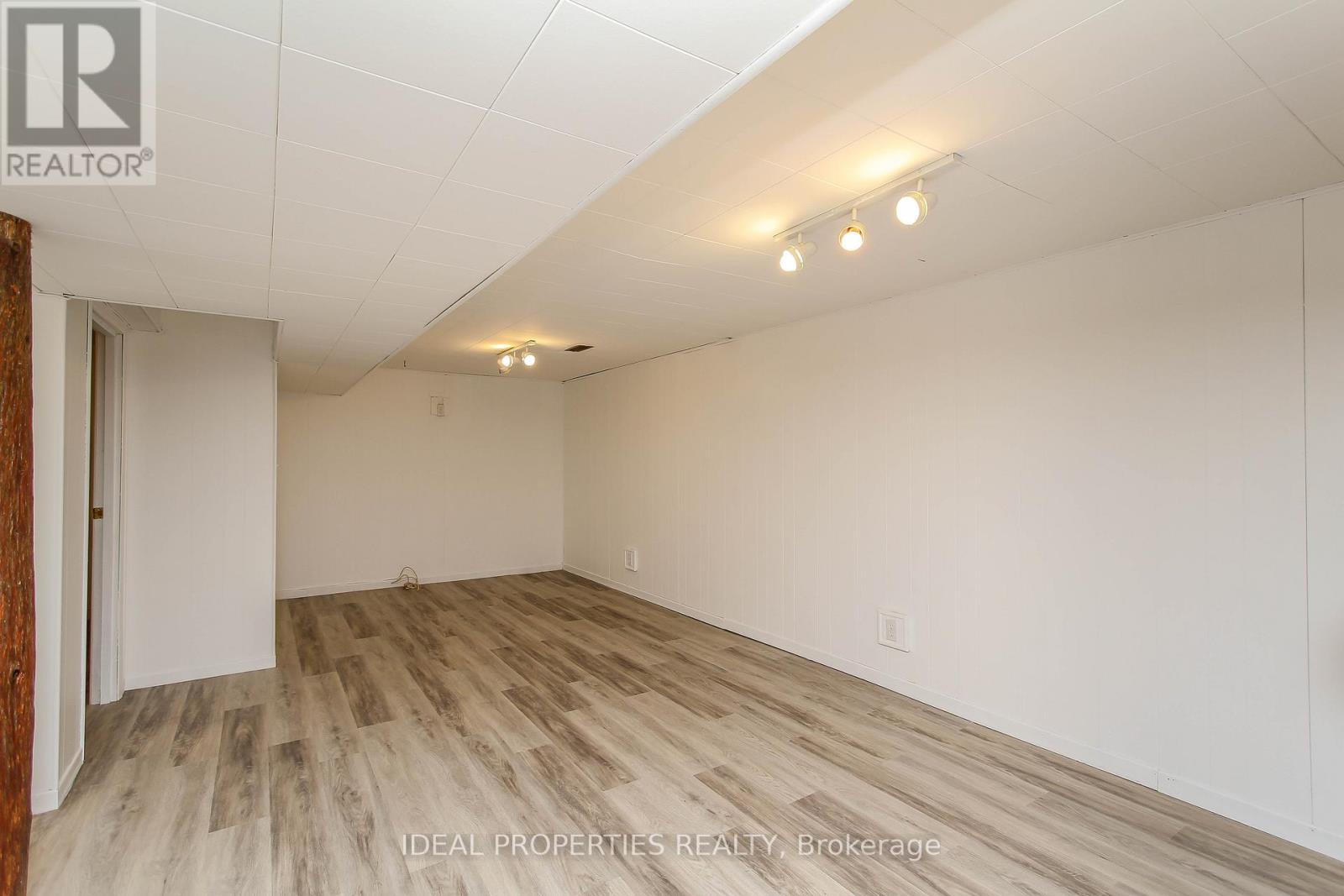 2699 STONE CRESCENT - 20