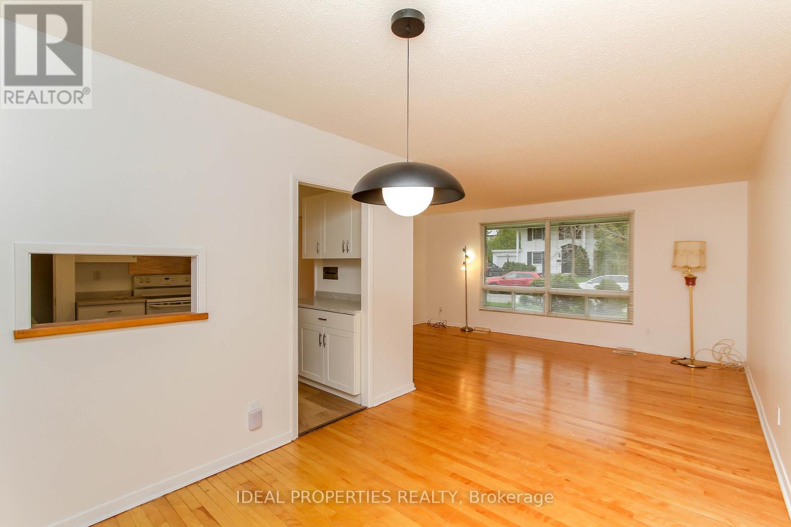 2699 STONE CRESCENT - 6