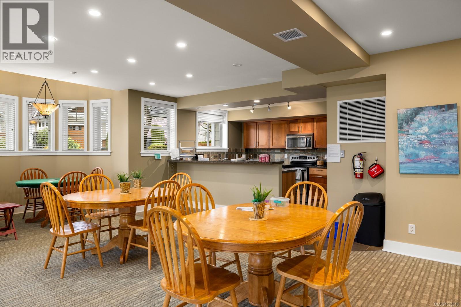 #106 10520 McDonald Park Rd - 24