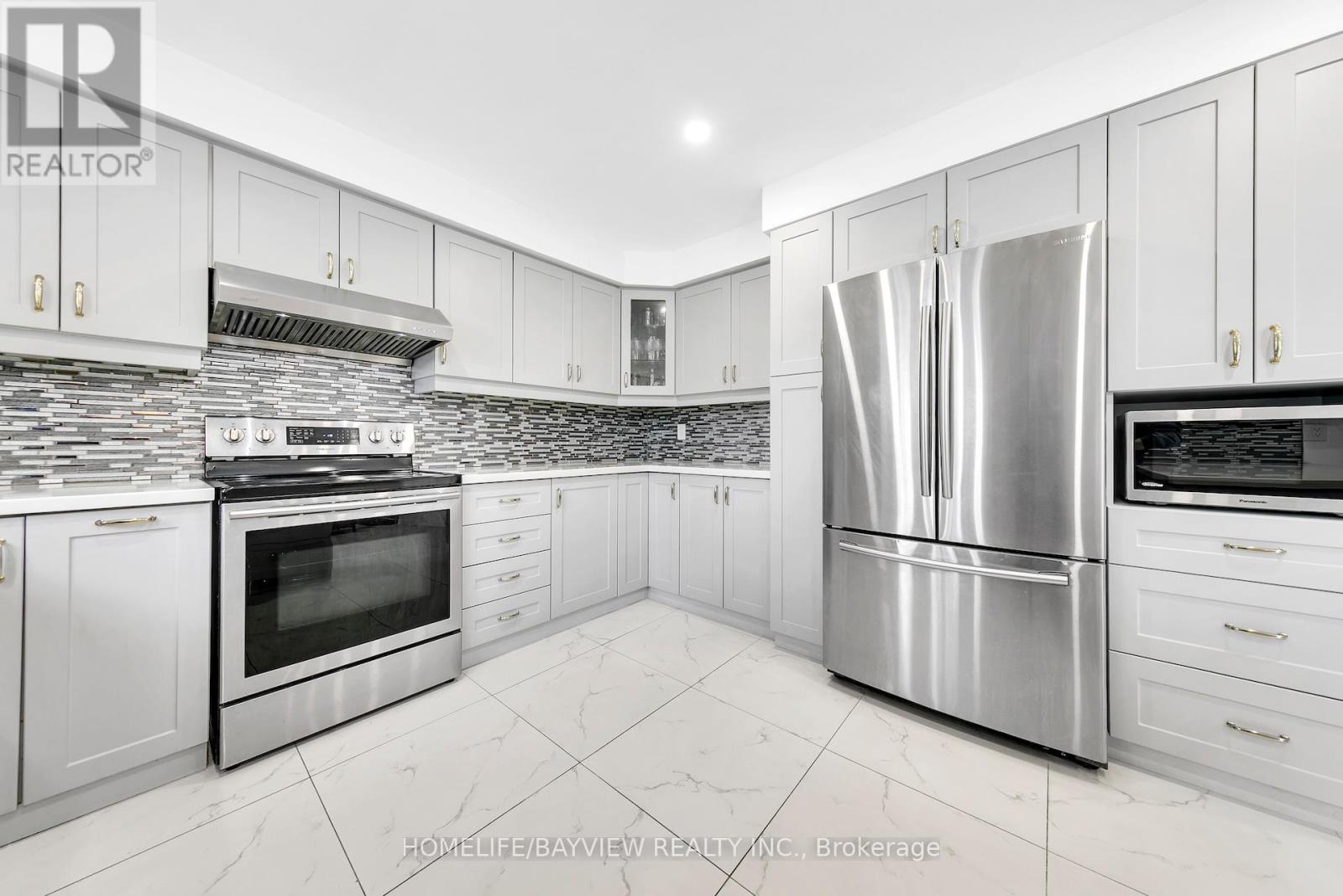 8 SALA DRIVE - 22
