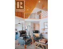 Sunroom - 720 Spruce Street, Lac Des Iles, SK S0M1A0 Photo 12