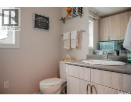 720 Spruce Street, Lac Des Iles, SK S0M1A0 Photo 26