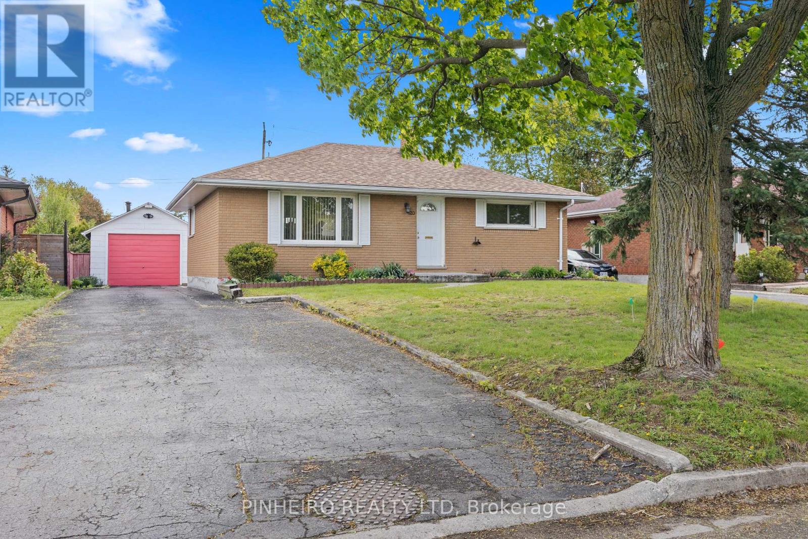 120 SUSAN AVENUE - 37