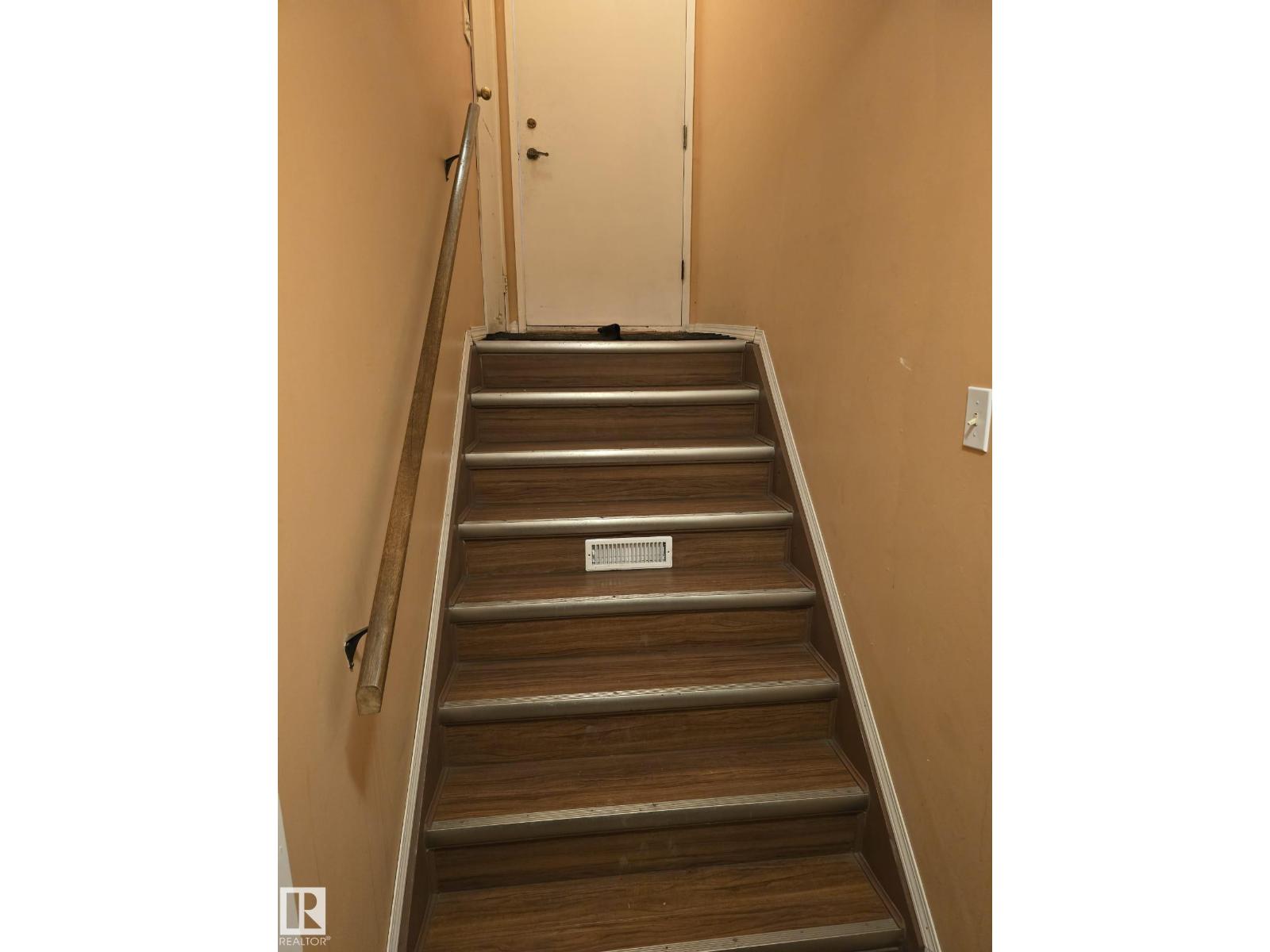 11927 85 ST NW, Edmonton