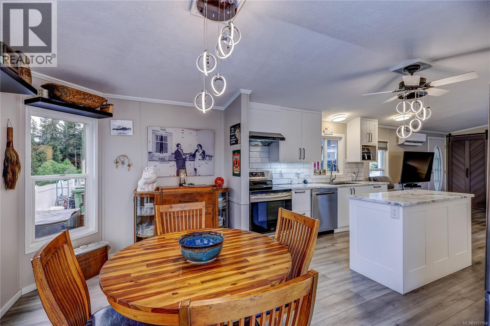 1026 Collier Cres - 14