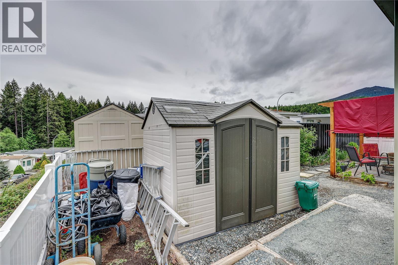 1026 Collier Cres - 31