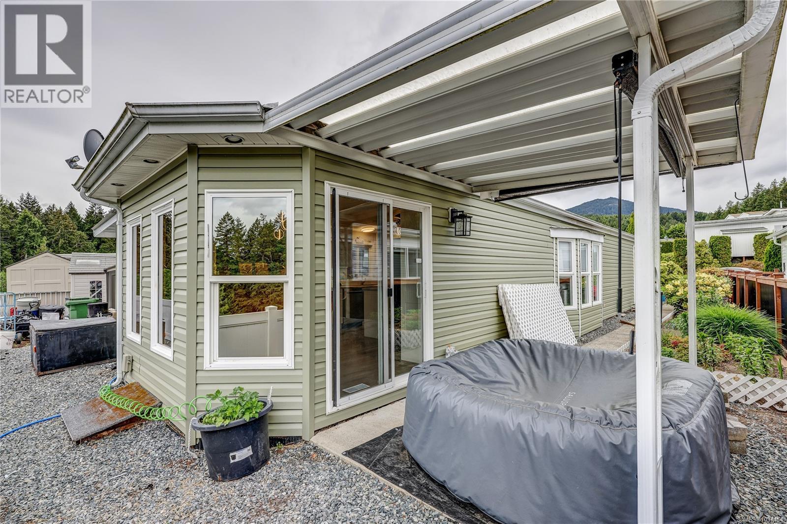 1026 Collier Cres - 34