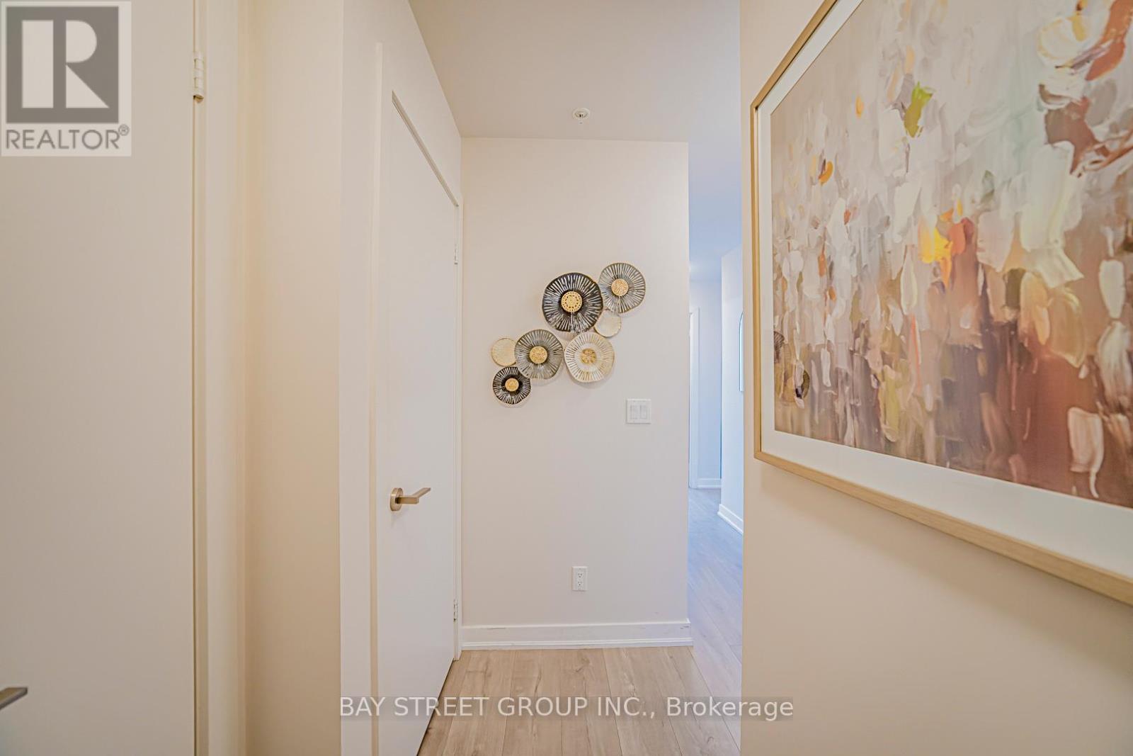 #1502 30 NELSON STREET - 37