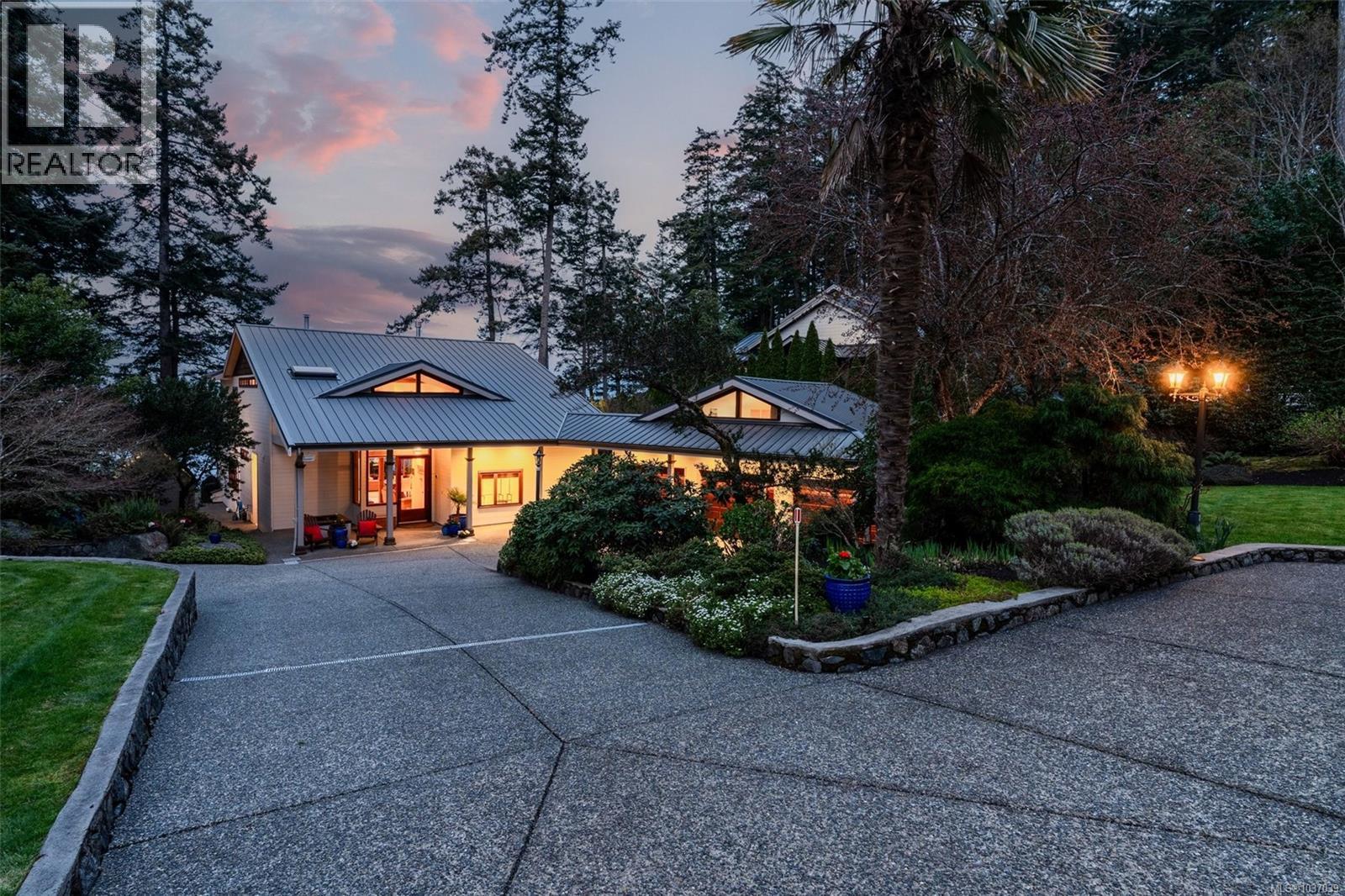 5289 William Head Rd - 48