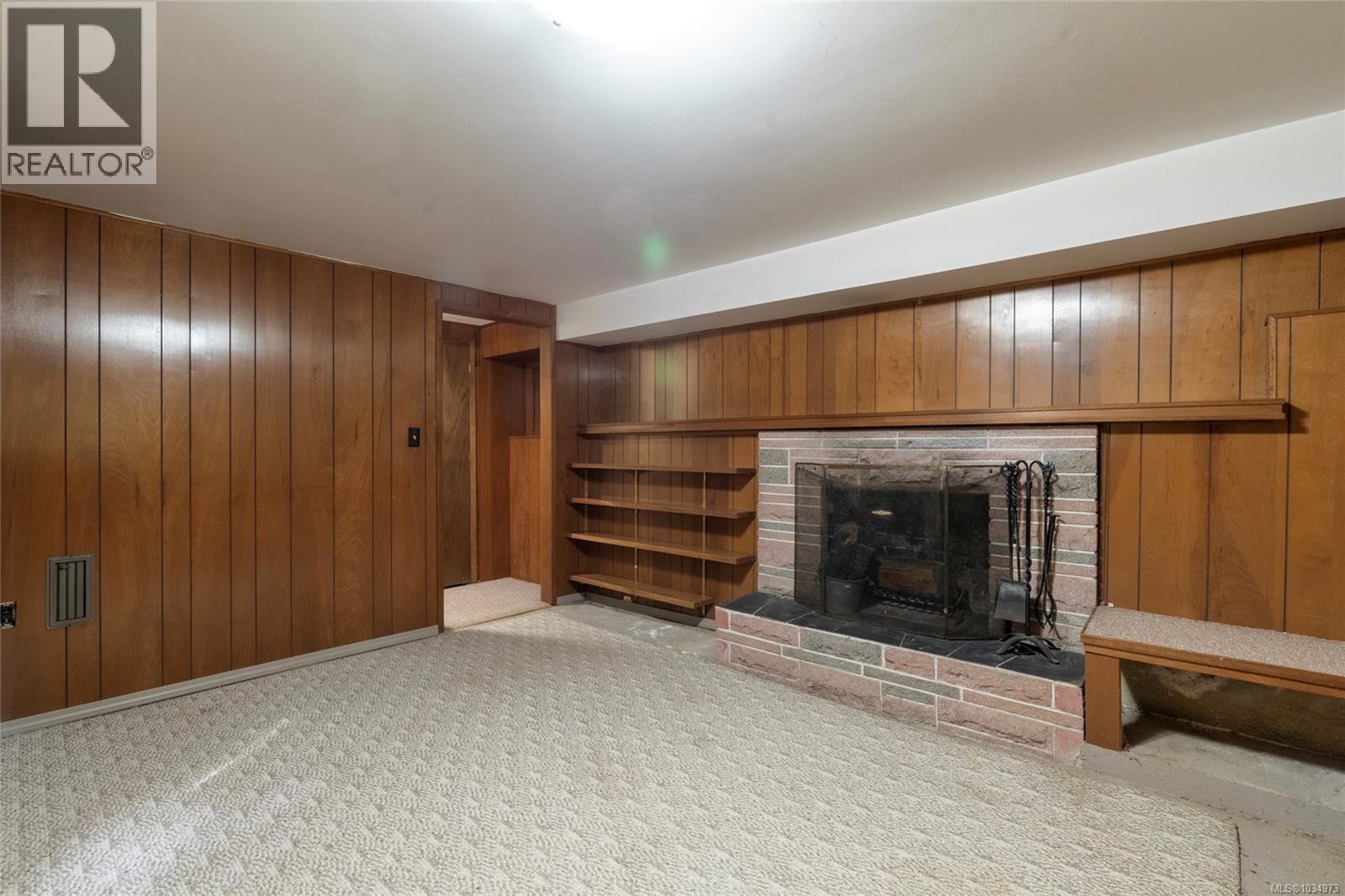 5924 Old West Saanich Rd - 27