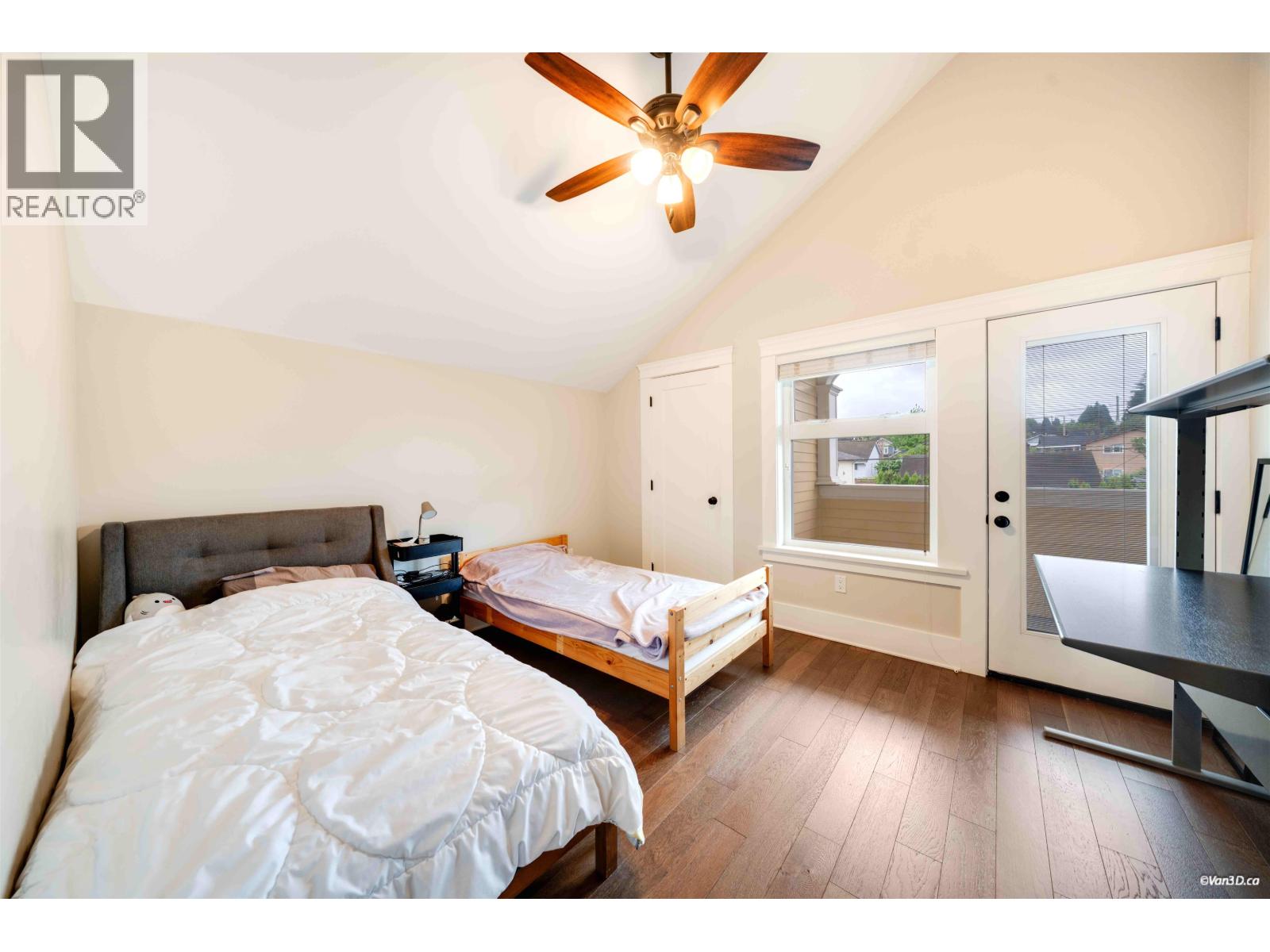 221 NINTH AVENUE, New Westminster