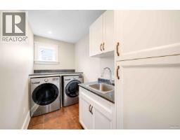 221 Ninth Avenue, New Westminster, BC V3L2A2 Photo 28