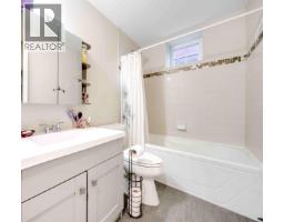 221 Ninth Avenue, New Westminster, BC V3L2A2 Photo 31