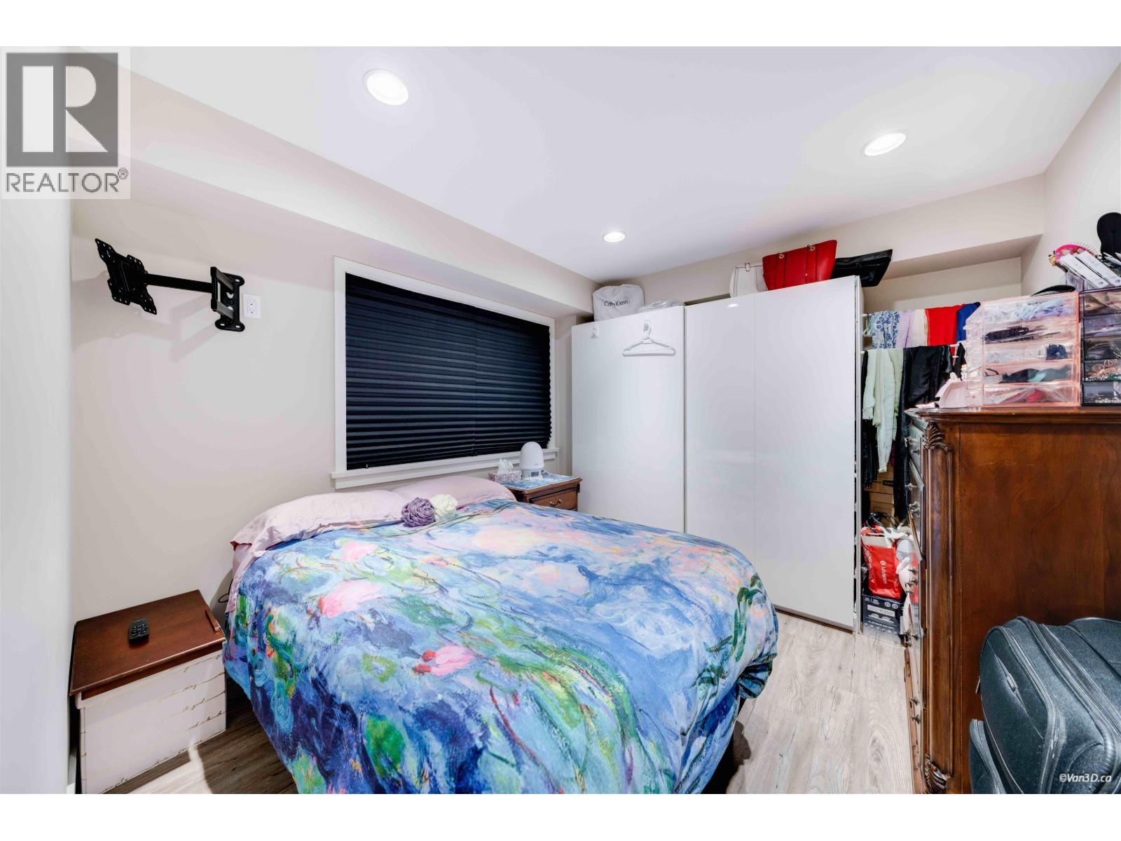 221 NINTH AVENUE, New Westminster