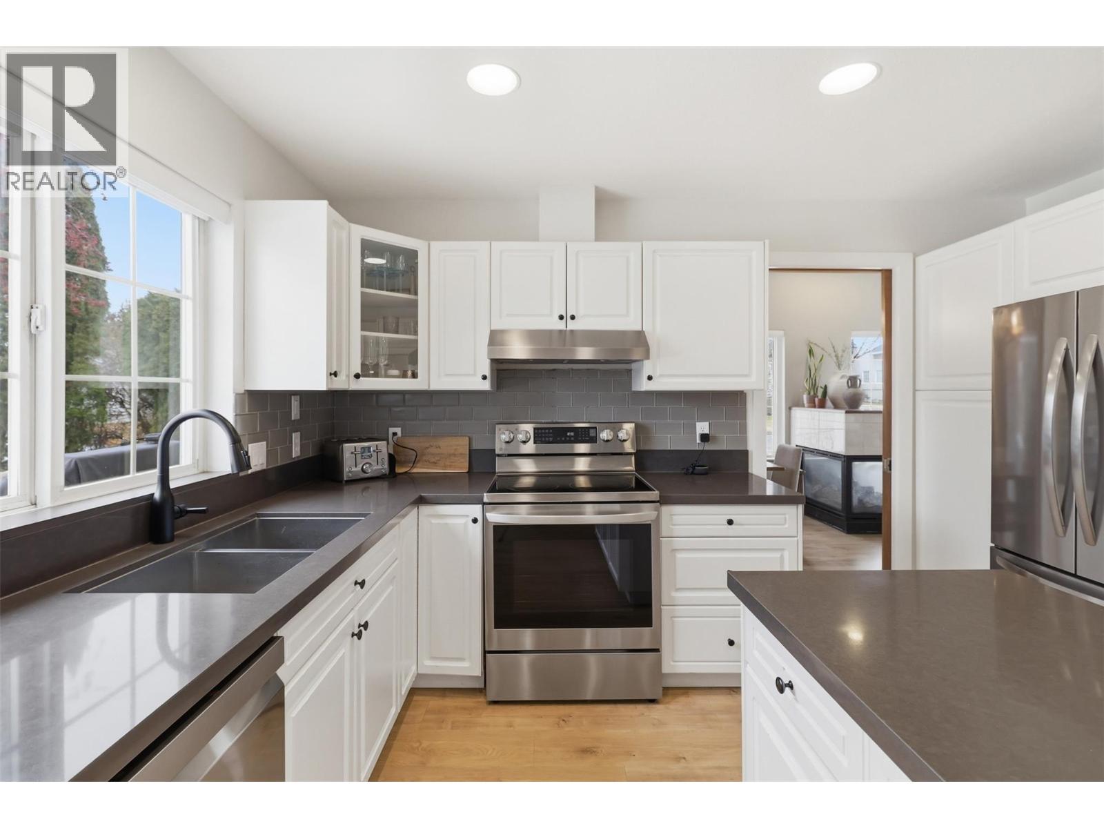 1948 SHEFFIELD Way - 11