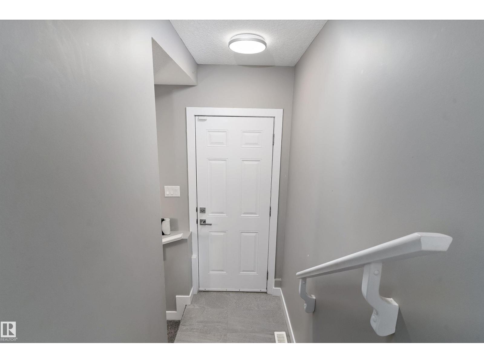 8729 Carson WY SW - 30