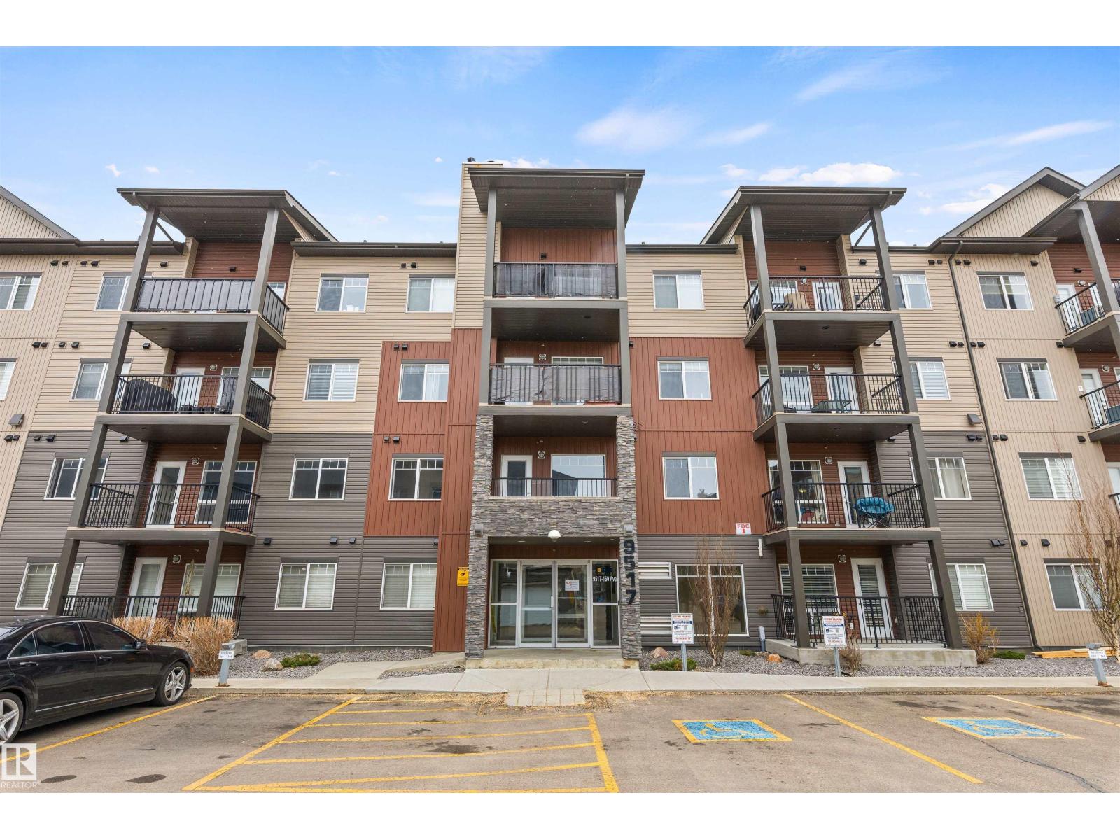 #110 9517 160 AV NW, Edmonton