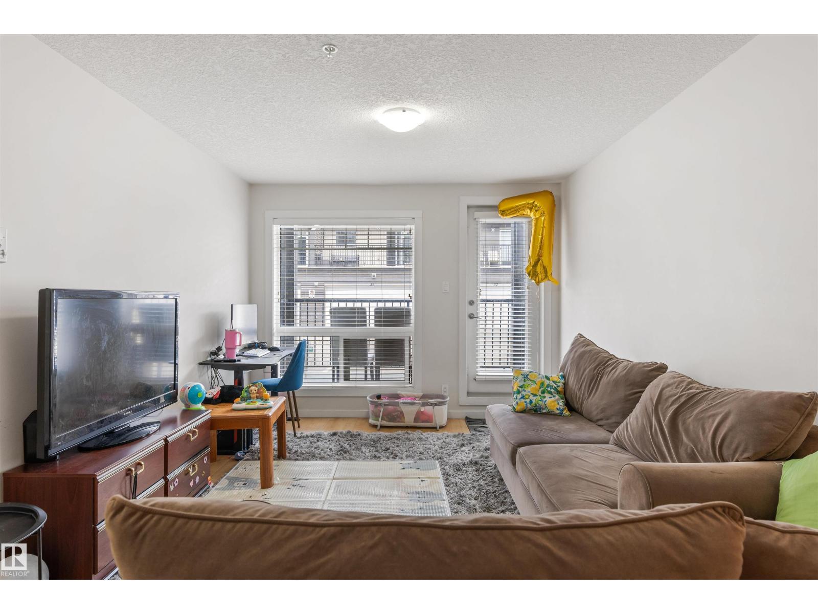 #110 9517 160 AV NW, Edmonton