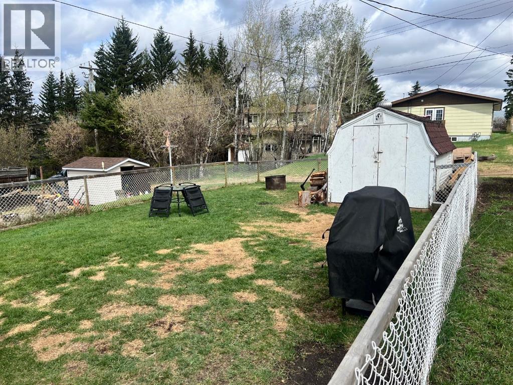 4906 55 Street — photo 17
