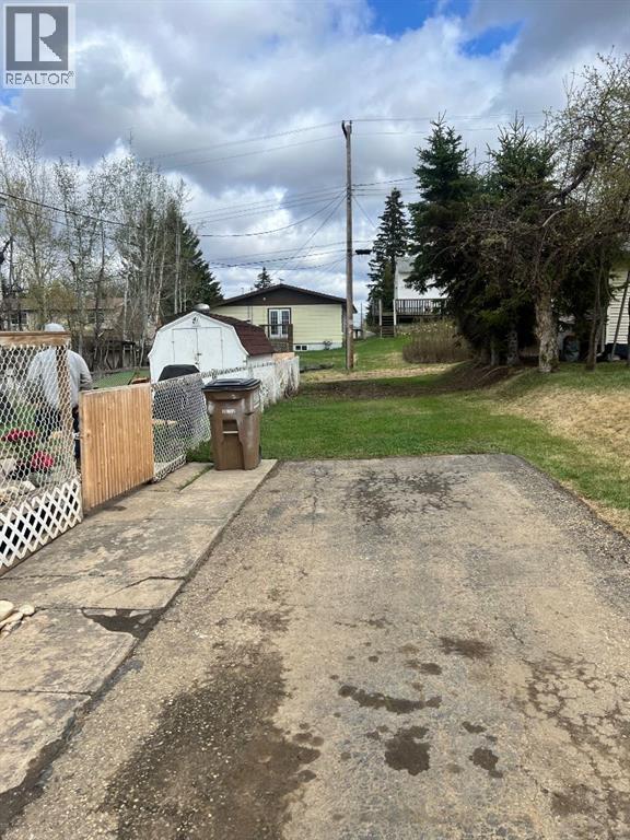 4906 55 Street — photo 16