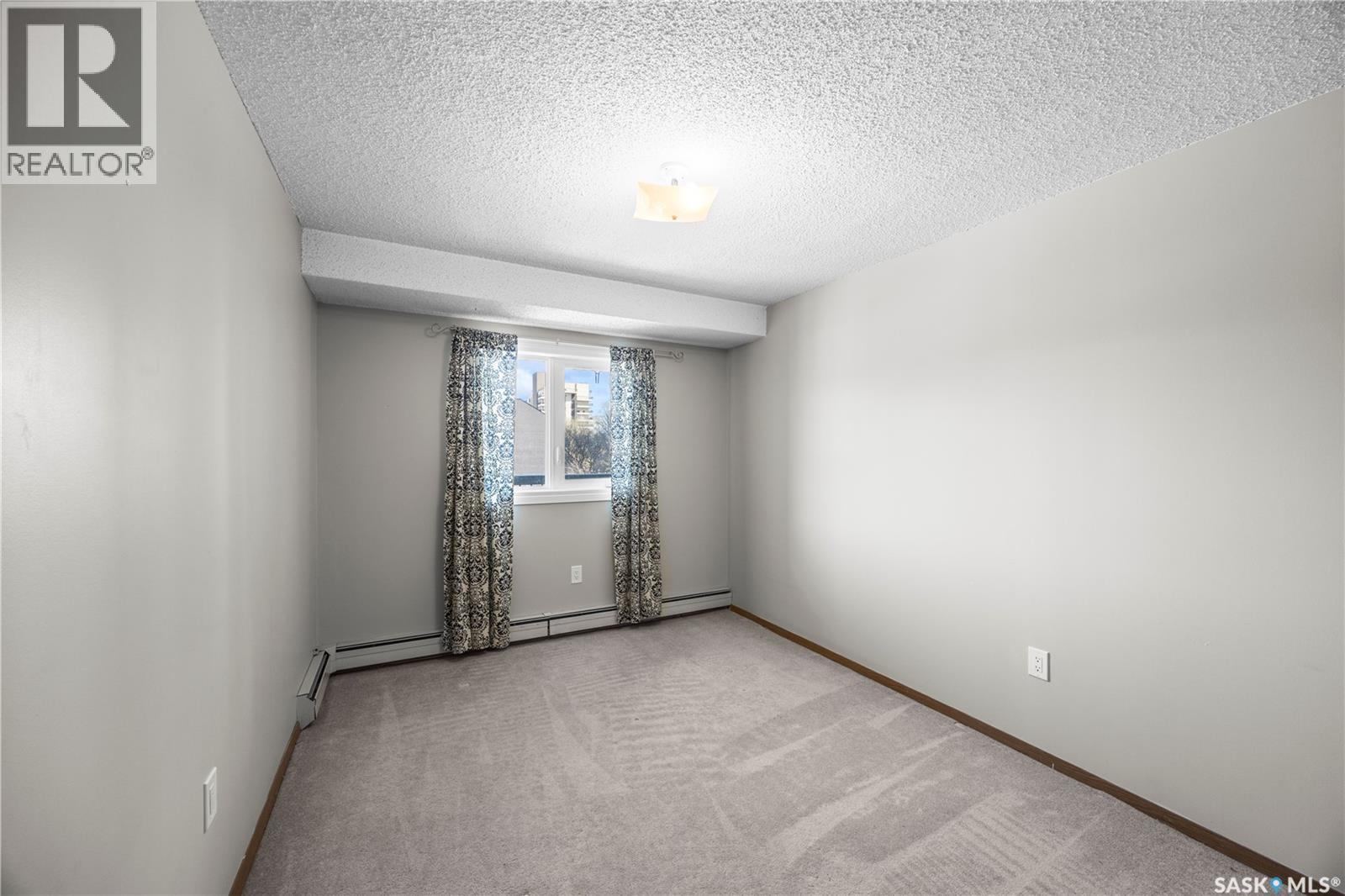 #404 405 5th AVENUE N - 10