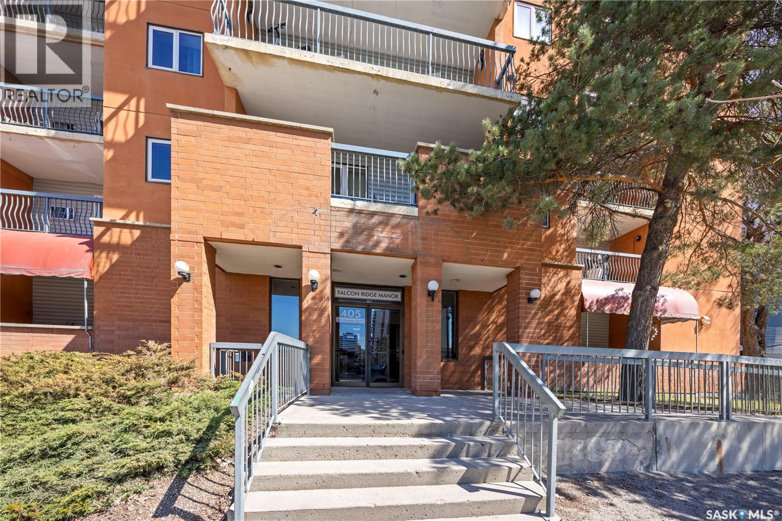 #404 405 5th AVENUE N - Image 3