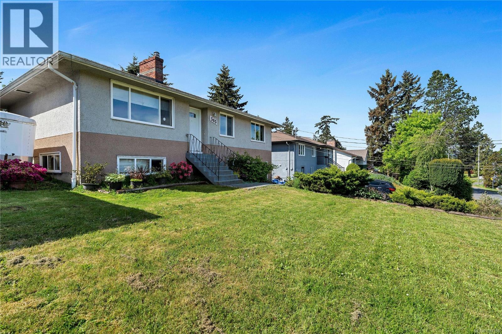  565 Baker Street, Saanich