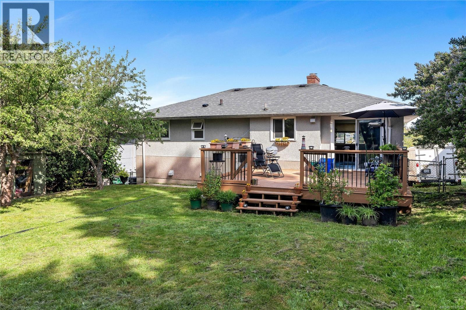 565 Baker St - 38