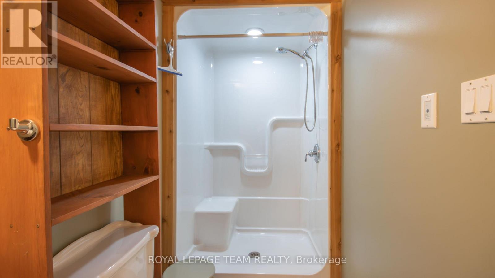 58 LULOFF LANE - 39