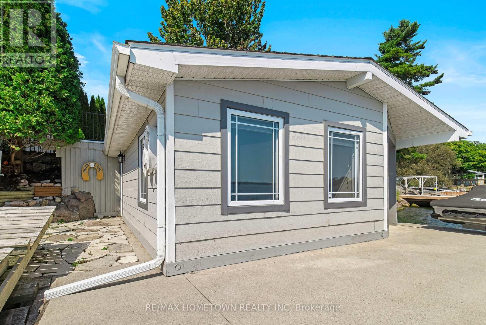 9 BAYVIEW ROAD - 10
