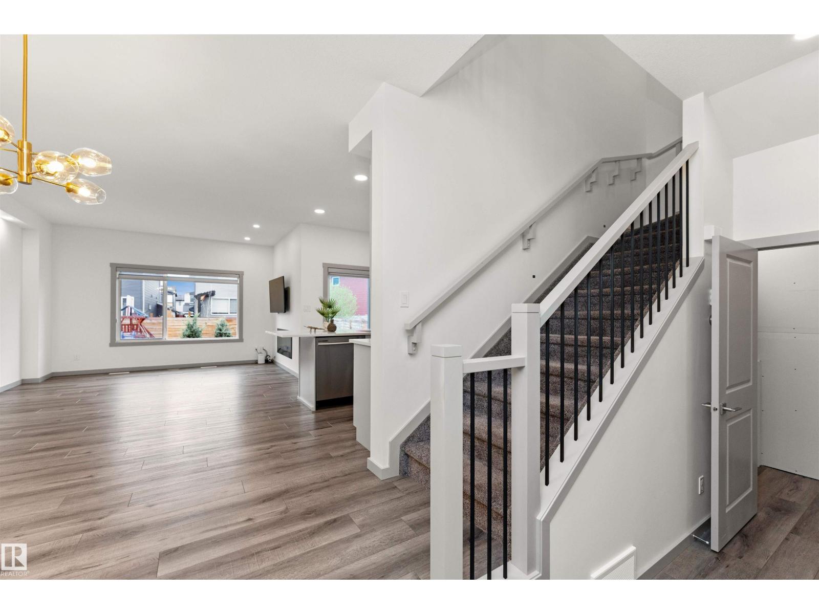 2330 KELLY CI SW - 5