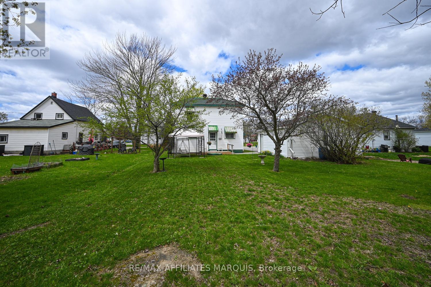 39 MERRICK STREET - 35