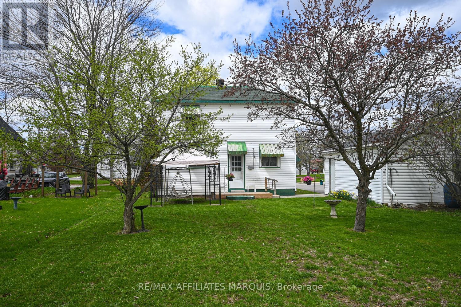 39 MERRICK STREET - 38