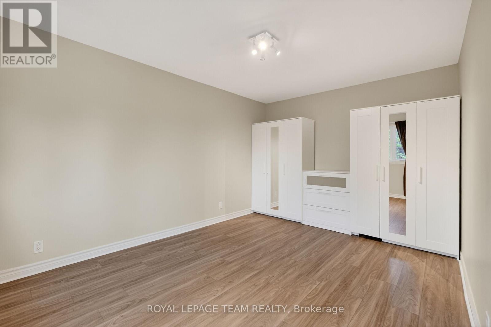196 PRINCE ALBERT STREET - 42