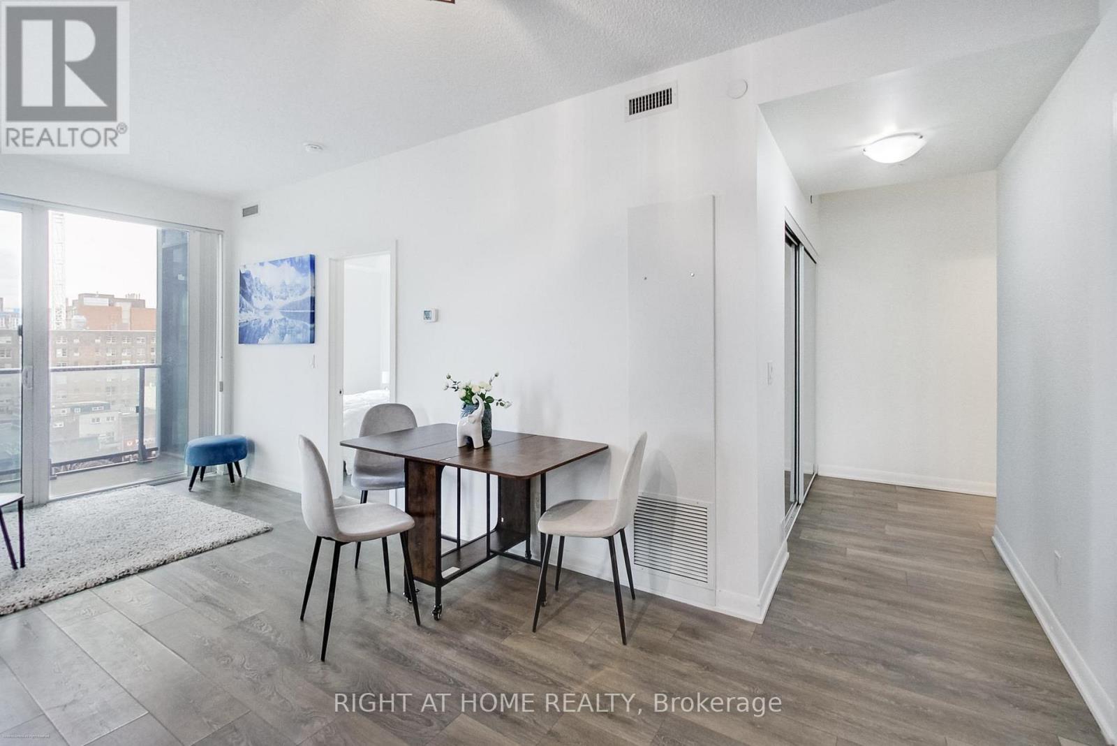 #711 435 RICHMOND STREET W - 8