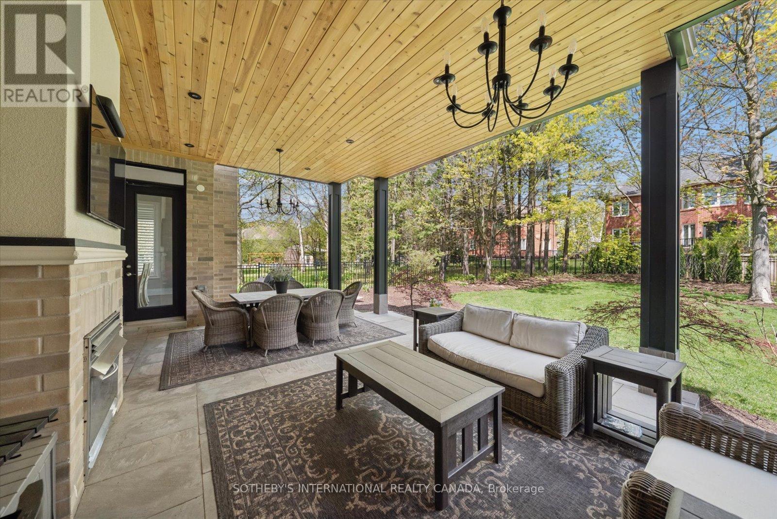 112 WOODVIEW DRIVE - 9