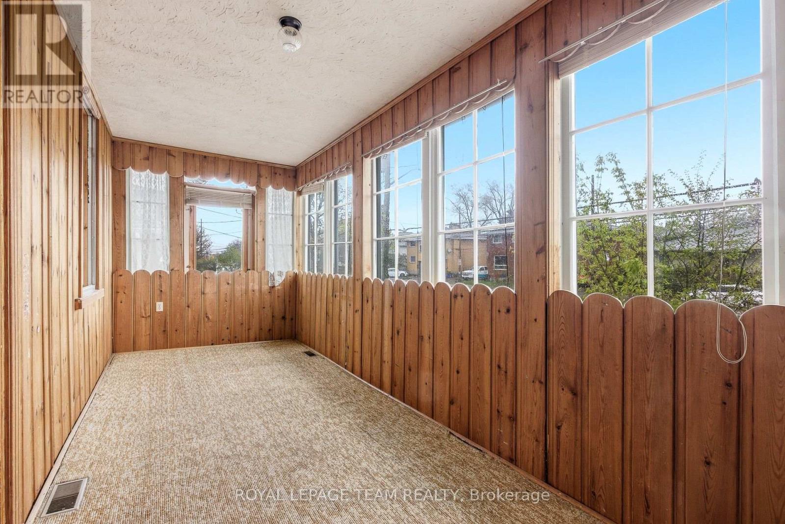 910 PINECREST ROAD - 15