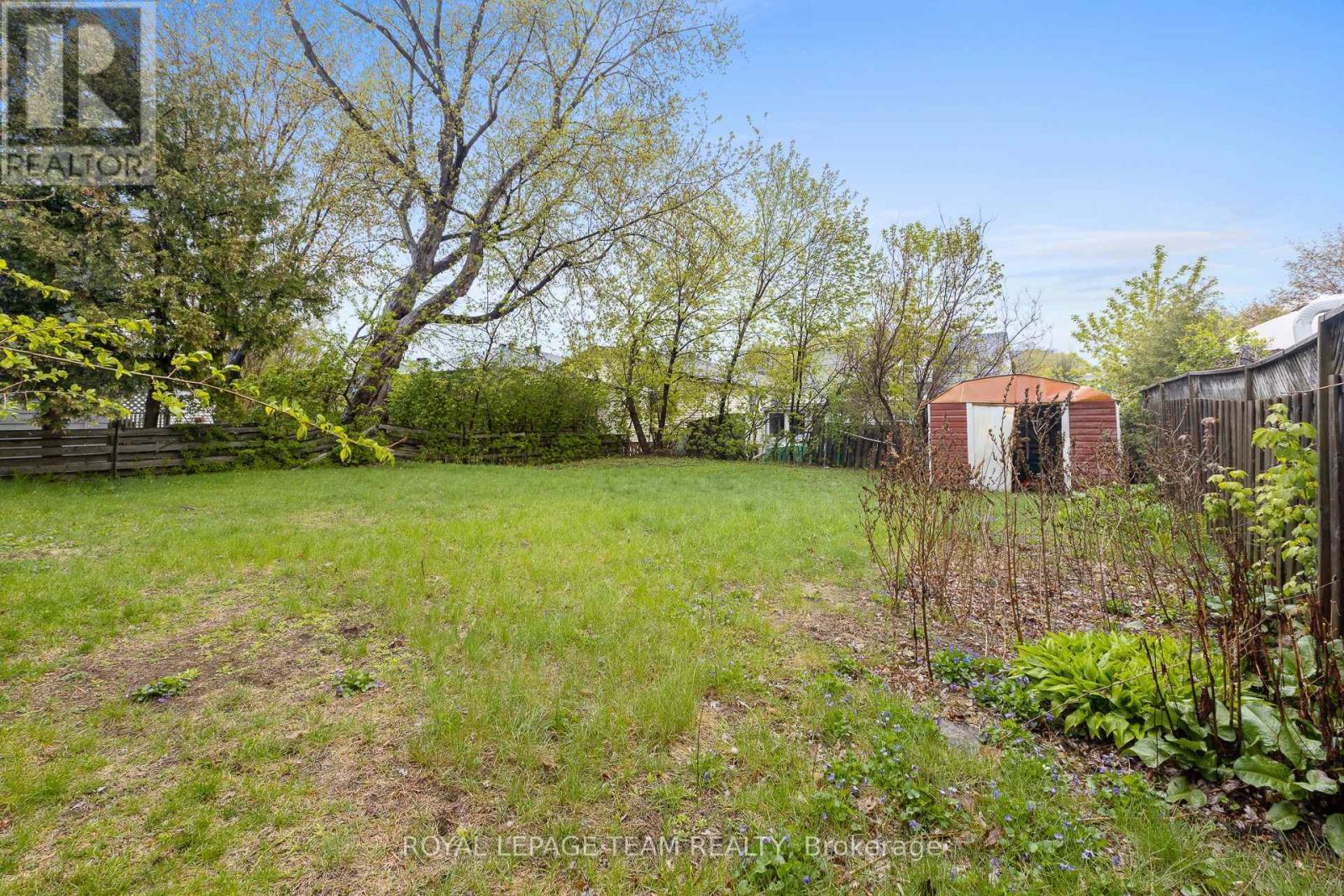 910 PINECREST ROAD - 28