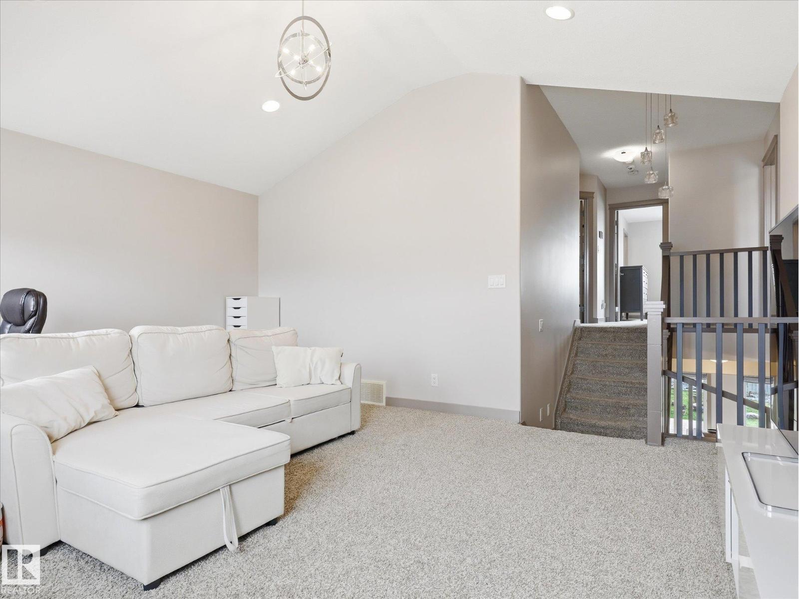 2115 AUXIER CO SW - 18