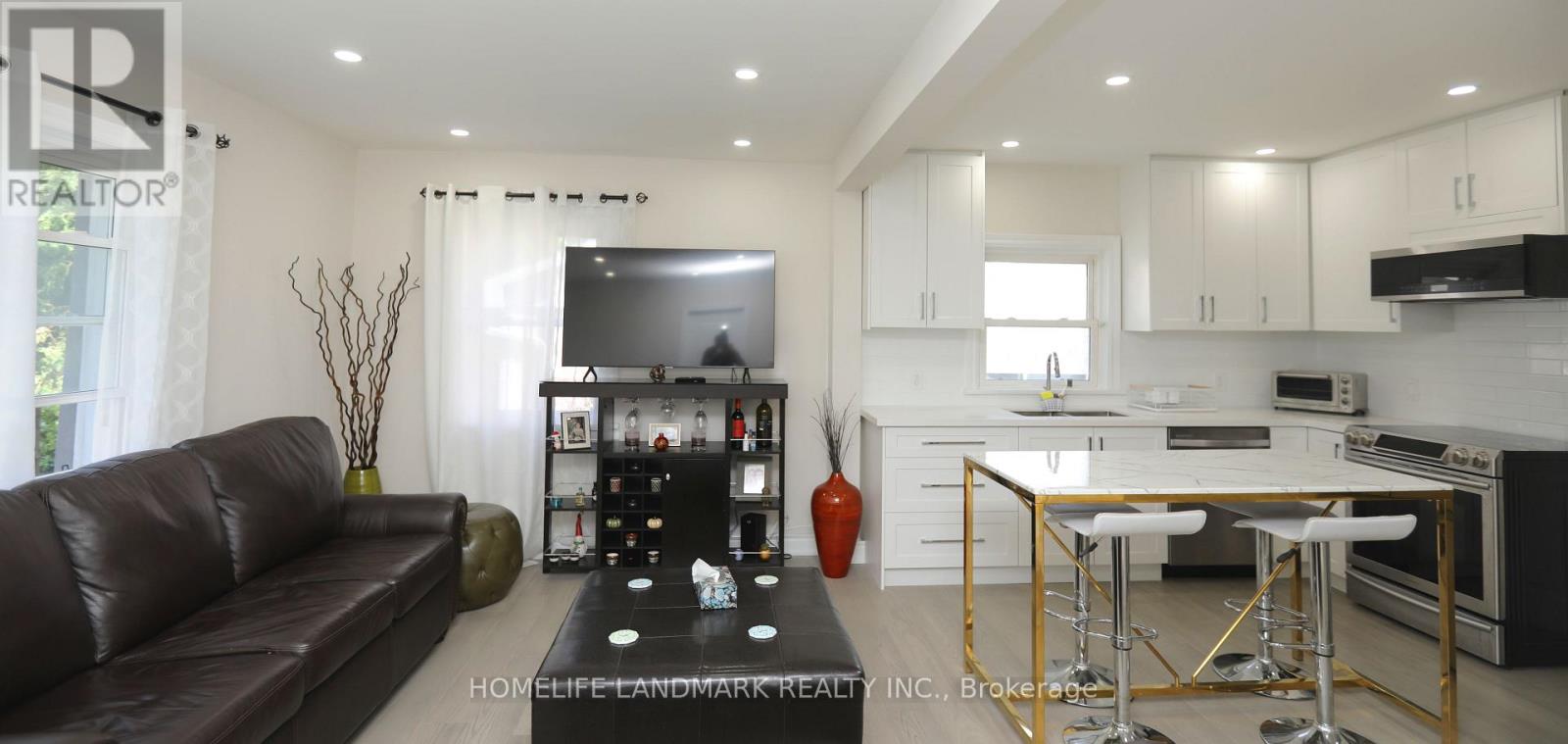 181 NEWTON STREET E - 12