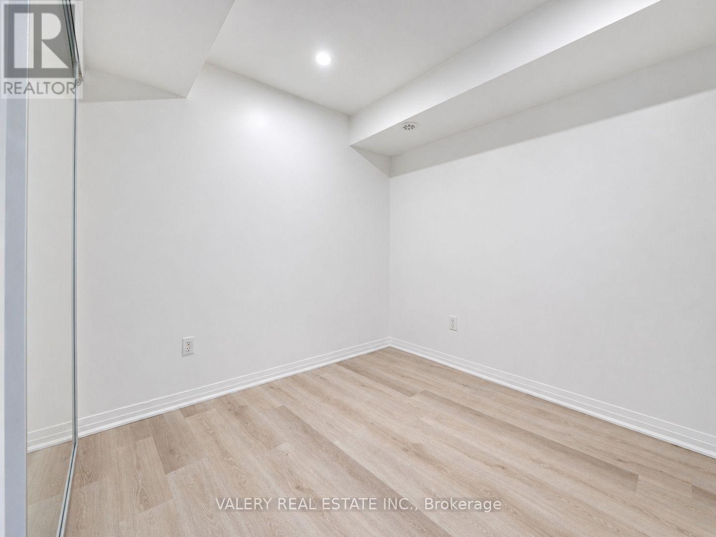 #1 183 WILLIAM DUNCAN ROAD - 16