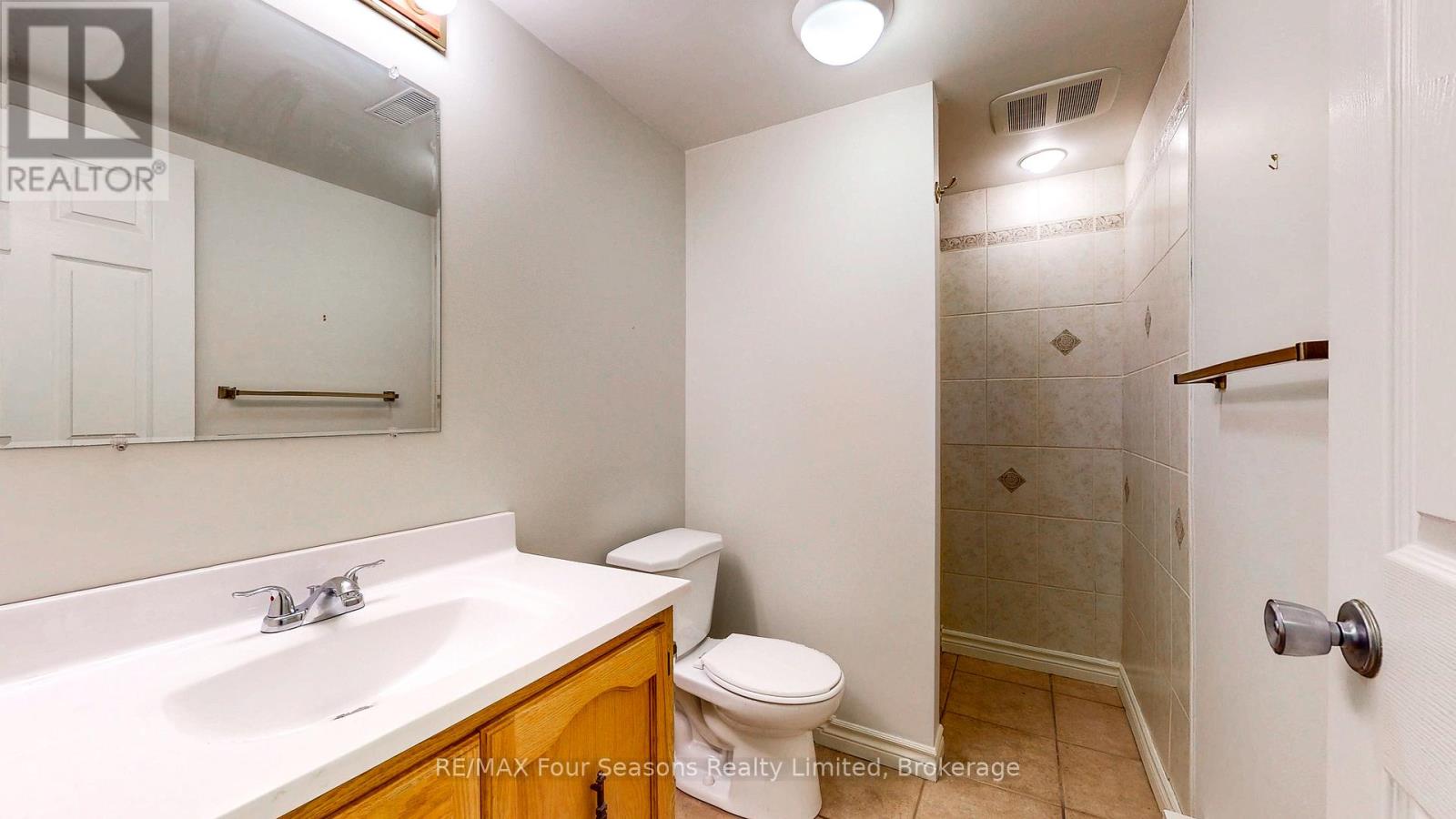 323 HICKORY STREET - 24