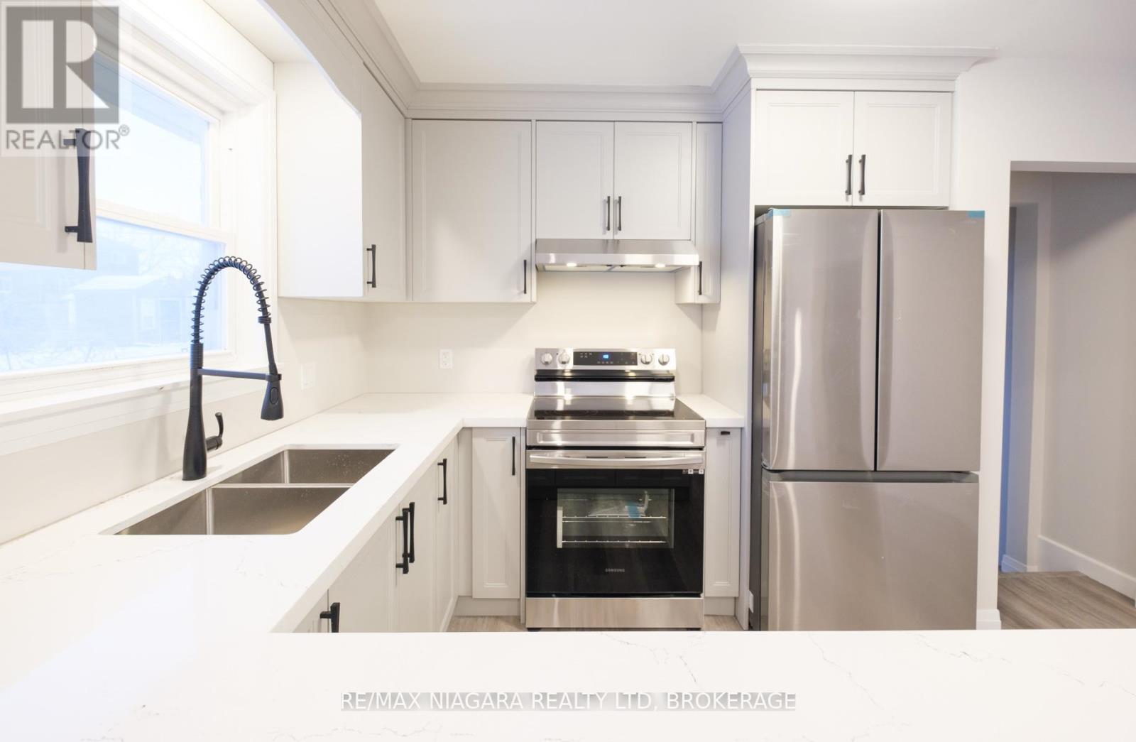 91 MAITLAND STREET - 12