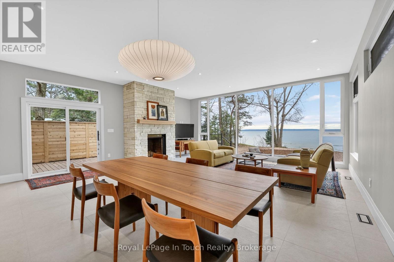 160 TINY BEACHES ROAD N - 14